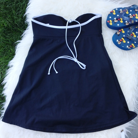 NWOT Disney Perks Black/White 1-piece Swimsuit - Picture 5 of 8